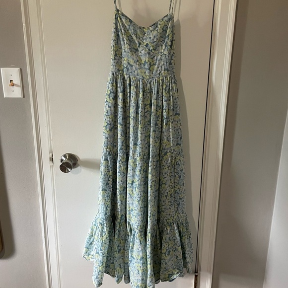 American Eagle Outfitters Dresses & Skirts - American Eagle Floral Maxi Dress